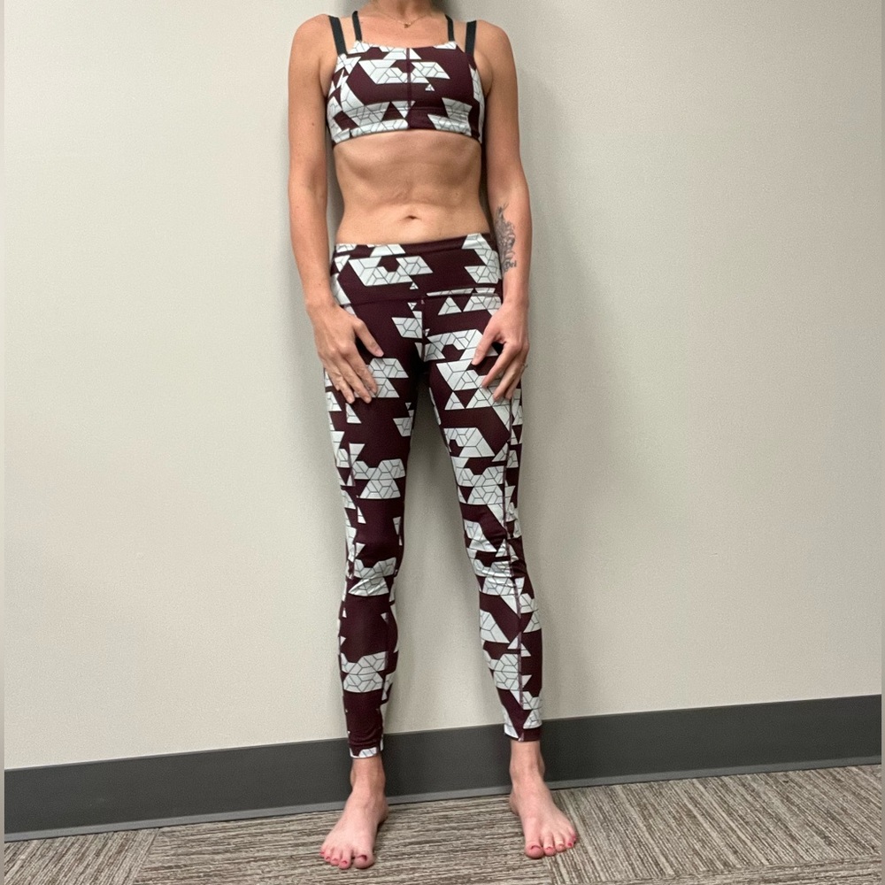 Oiselle Sport Bra and Legging Set Size 2